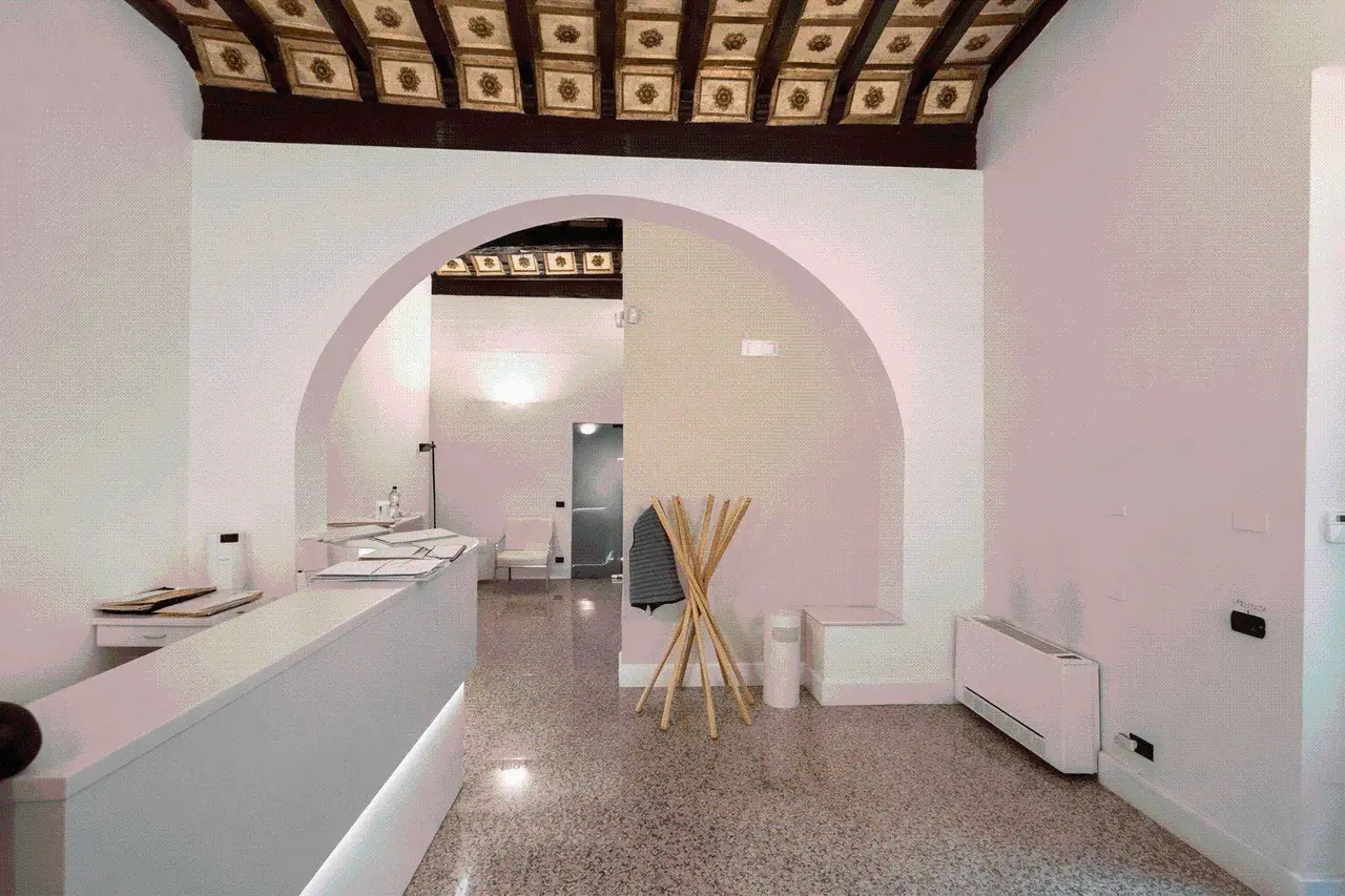 Ufficio - Studio in Via San Maurilio 20, Via San Maurilio 20 · Carrobbio · Milano